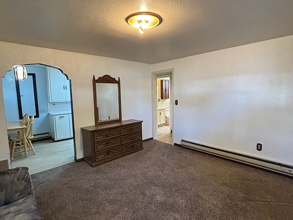 3rd image of 1268 Mound Ave