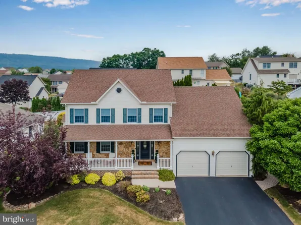 47 Wetherburn Rd, Enola, PA 17025