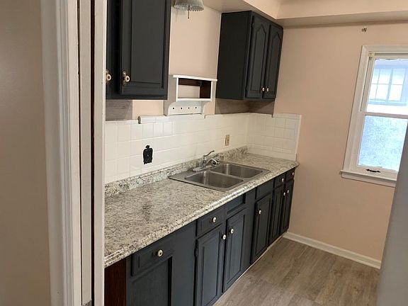 5th image of 11375 Piedmont St