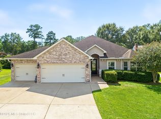 8816 Kailua Pl, Diamondhead, MS 39525