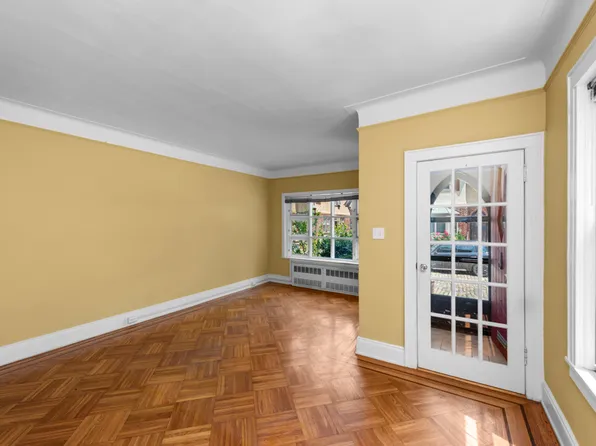 8916 Shore Court image 3 of 12