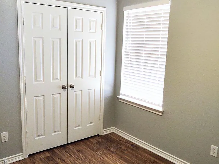 3024 Lake Side Dr — Photo 12