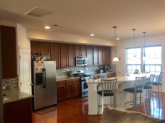 2nd image of 8041 Crescent Park Dr #196