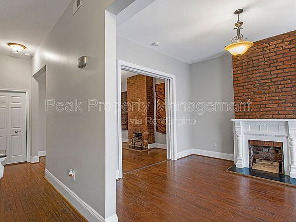4th image of 2122 E Marshall St