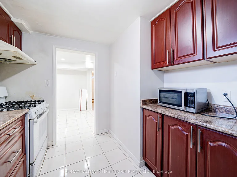 5 Claresholme Dr — Photo 14