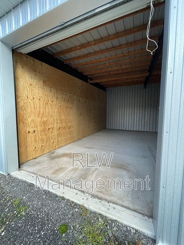 Studio, 288 sqft, $283 — Photo 2