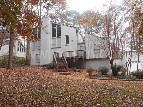 1282 Shiloh Ln, Kennesaw, GA 30144