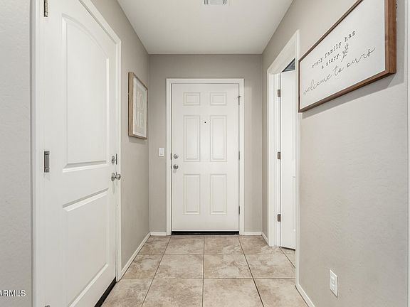 4th image of 1458 N BANNING --