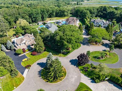 9 Crick Holly Lane, East Islip, NY, 11730