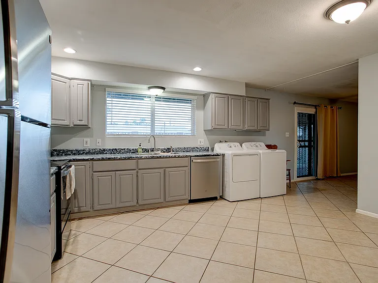 3417 W Marlette Ave — Photo 17
