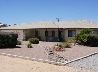 13930 Crow Rd, Apple Valley, CA 92307