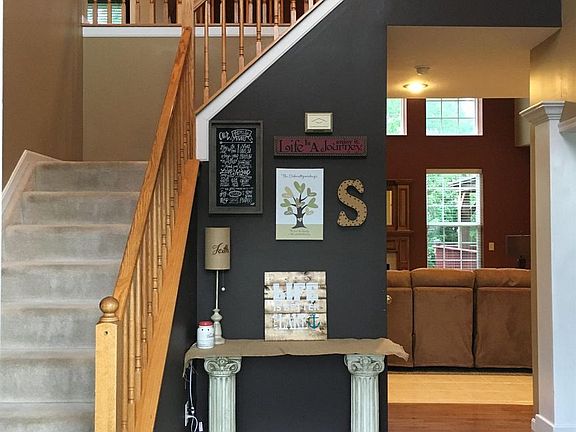 2nd image of 6628 Red Pine Dr