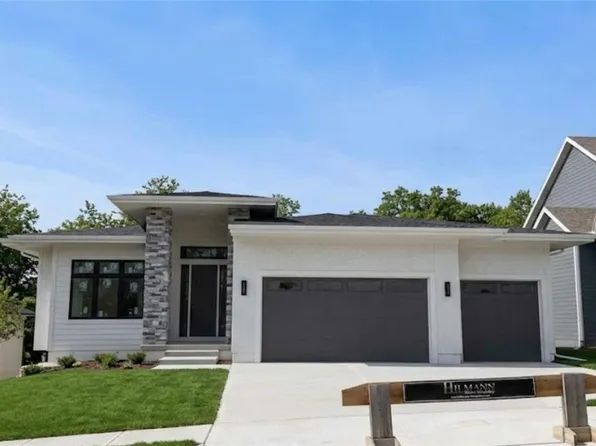 22415 W 89th Ter, Lenexa, KS 66227