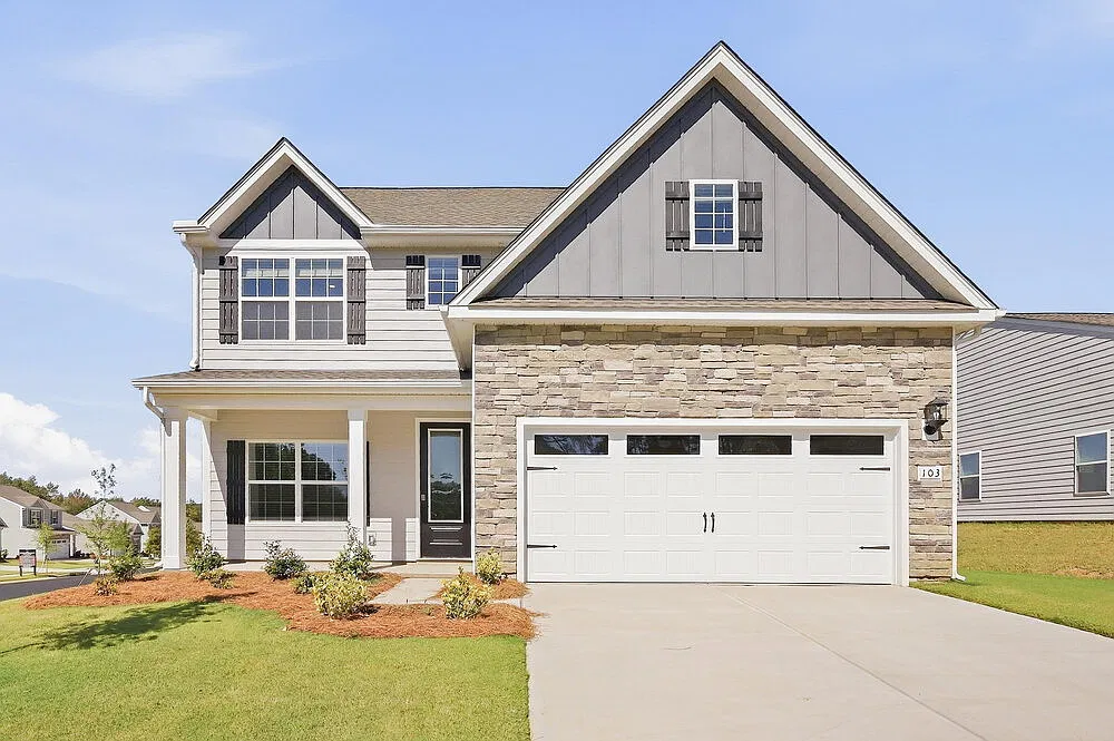 4 bed, 2.5 bath, 2384 sqft, $2,340 — Photo 1