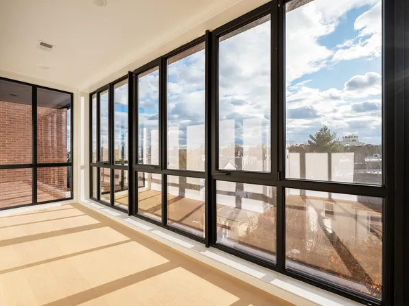 10 South Street image 31 of 39