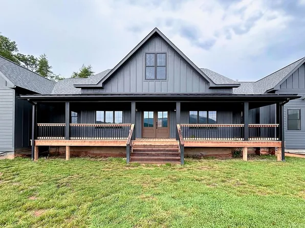 155 Black Snake Curve Rd, Burnsville, NC 28714
