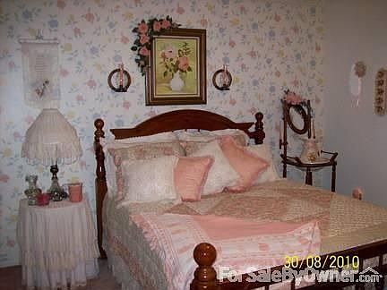 Just one of the gorgeous bedrooms : Decorated in such beautiful colors all bedrooms are different co