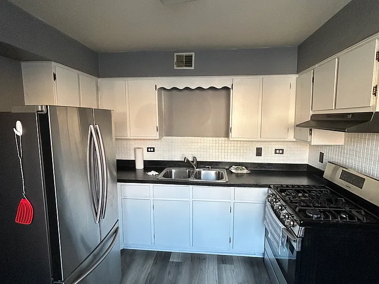10715 S Keating Ave #1C — Photo 5