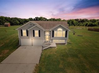 32691 W 146th St, Excelsior Springs, MO 64024