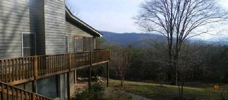 1st image of 2988 Bear Ln