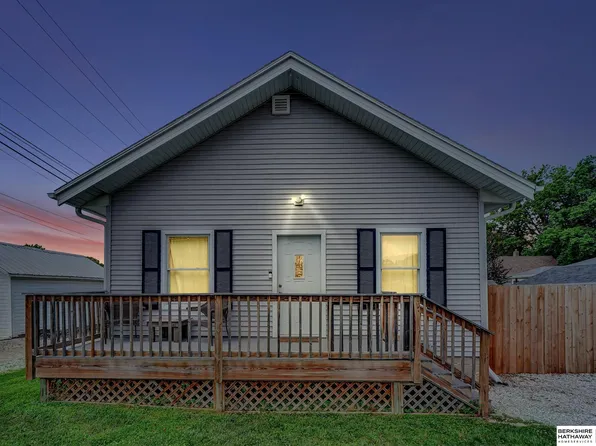1121 S 5th St, Lincoln, NE 68502