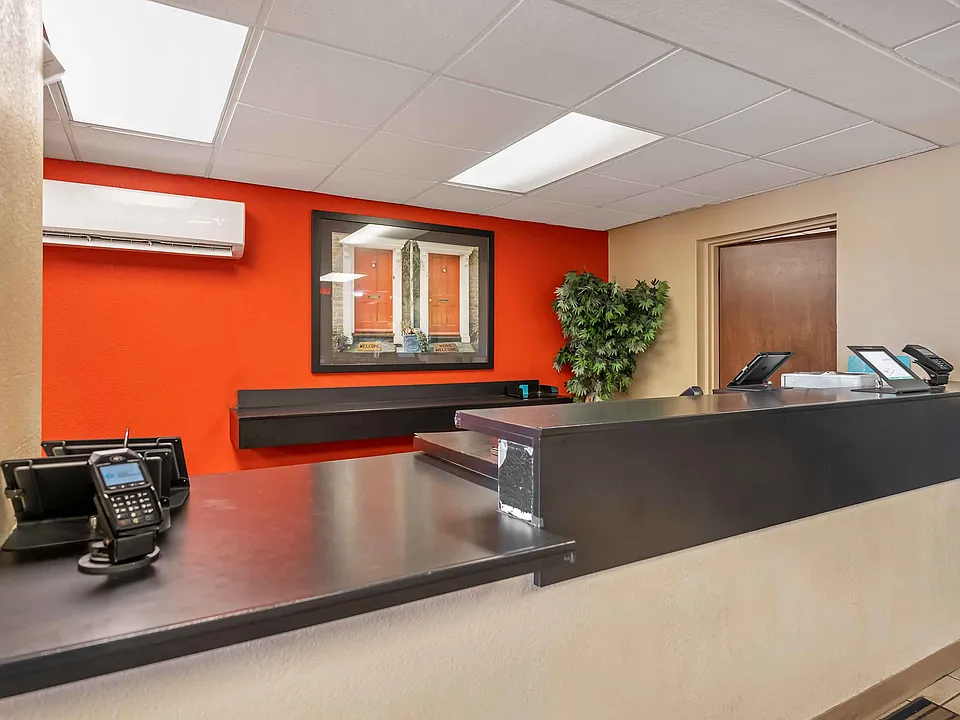 Lobby and Guest Check-in