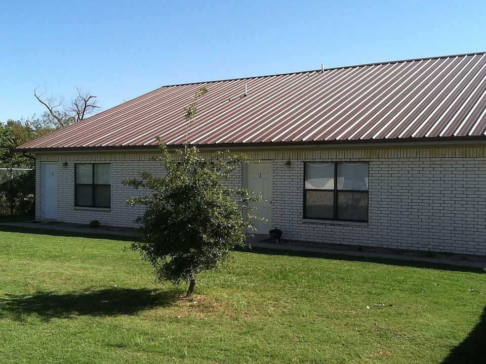 2nd image of 790 Blackjack St APT 4