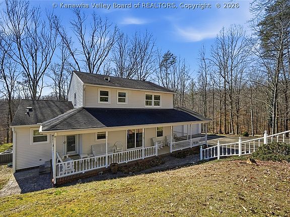 2nd image of 1 N Lake Dr