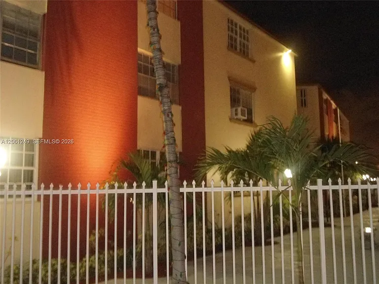 1780 79th Street Cswy #C309 — Photo 31