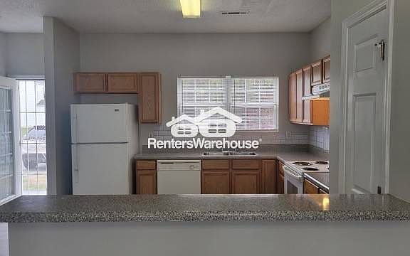5th image of 5110 Oakley Commons Blvd