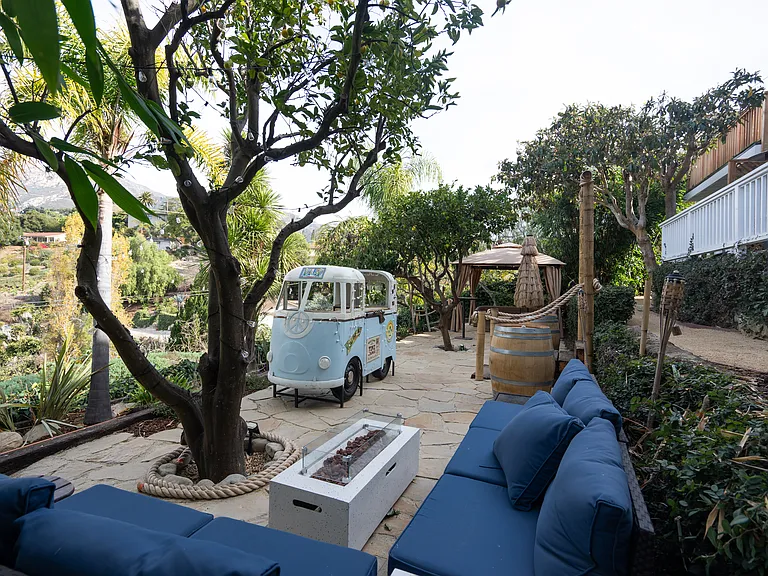 2822 Ben Lomond Dr — Photo 43