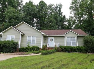 302 Chinaberry Dr #L28, China Grove, NC 28023
