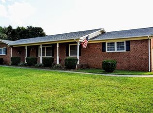 8410 Vance Rd, Kernersville, NC 27284