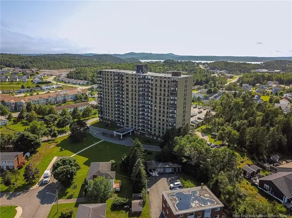 310 Woodward Ave #511, Saint John, NB E2K 2L1