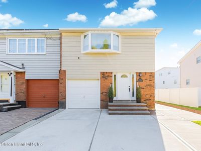 998 Arthur Kill Rd, Staten Island, NY, 10312