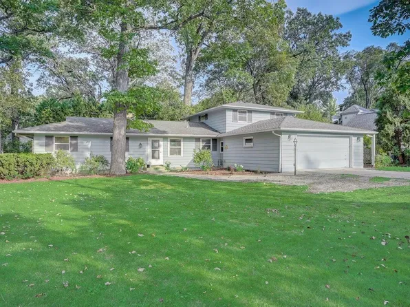 1532 North 124th STREET, Wauwatosa, WI 53226