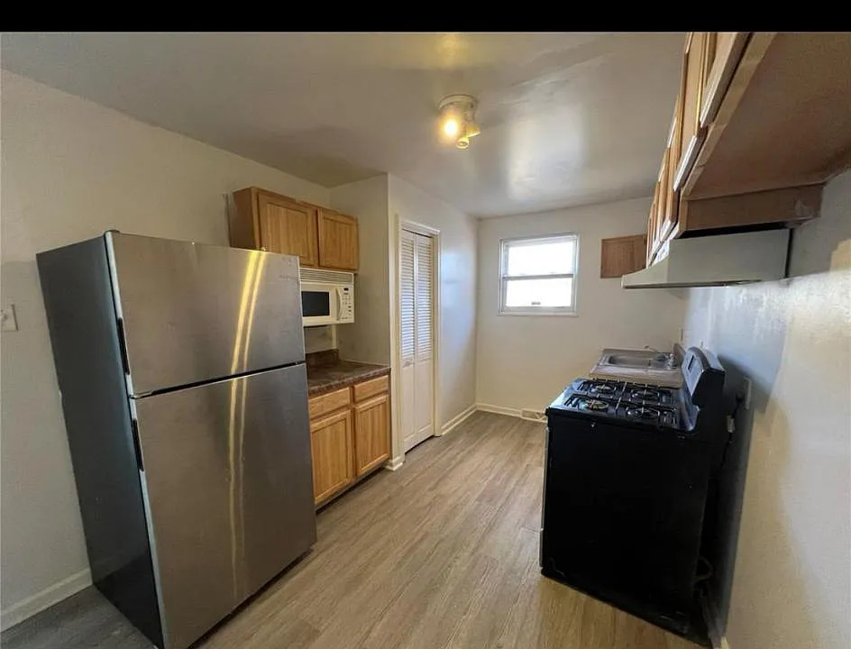 4220 Beachwood Ave #4220