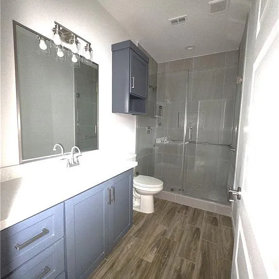 913 N Clarence Ave #2 — Photo 16