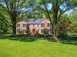 5225 Ivyfarm Rd, Cincinnati, OH 45243