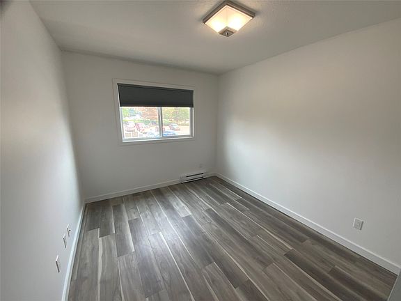 5th image of 150 Skaha Pl #207