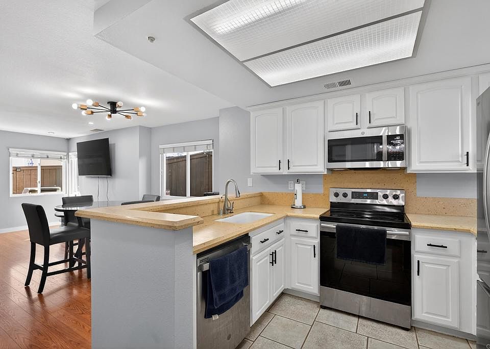 1st image of 8927 Windham Ct