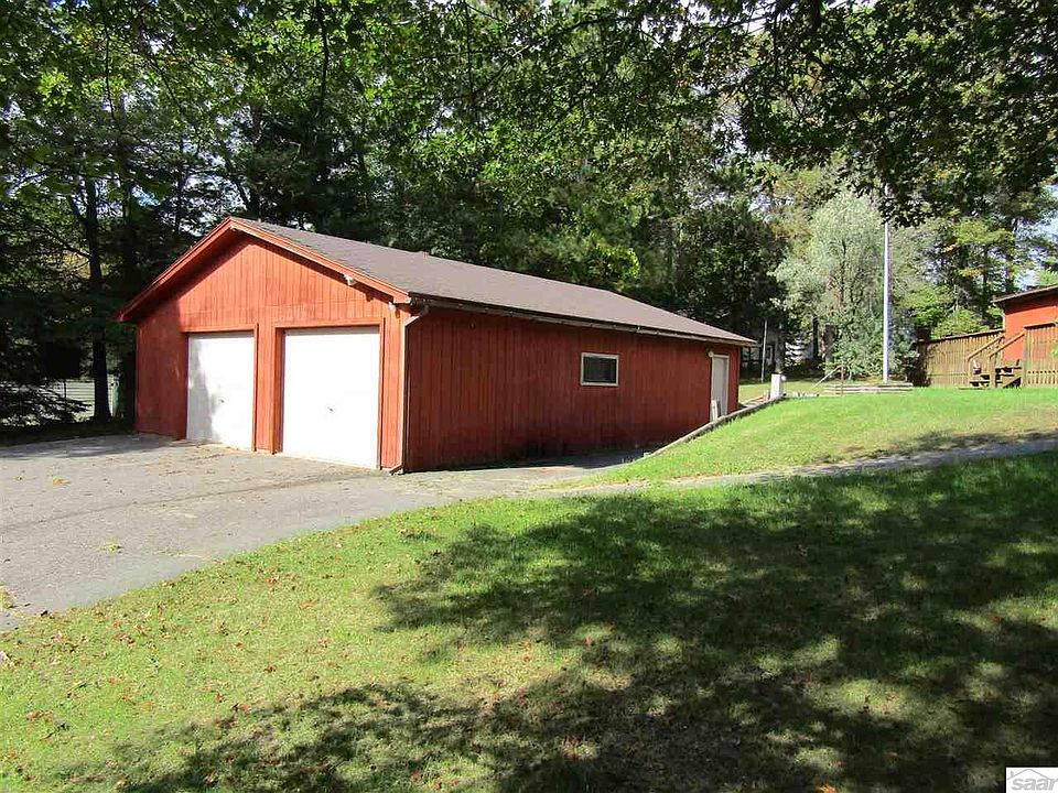 2nd image of 7660 Shady Oak Dr