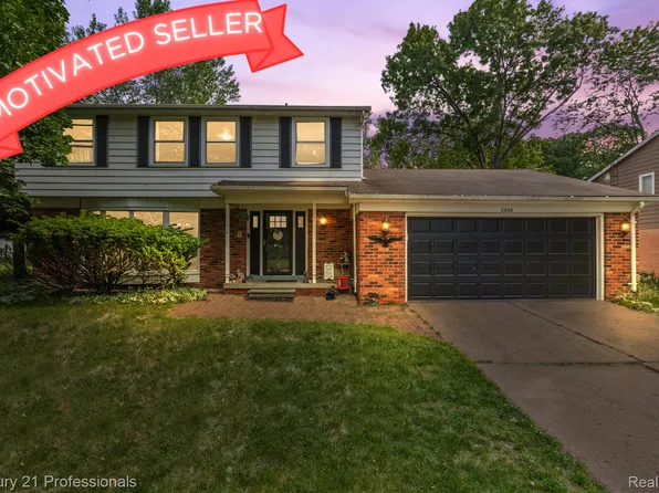 2666 Pinetree Dr, Flint, MI 48507