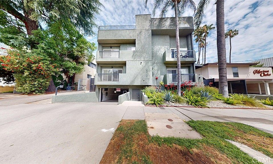 1st image of 14919 Dickens St APT 105