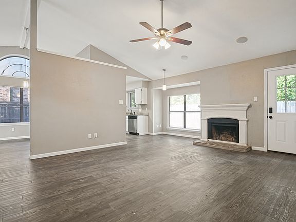 3rd image of 7705 Estates Way