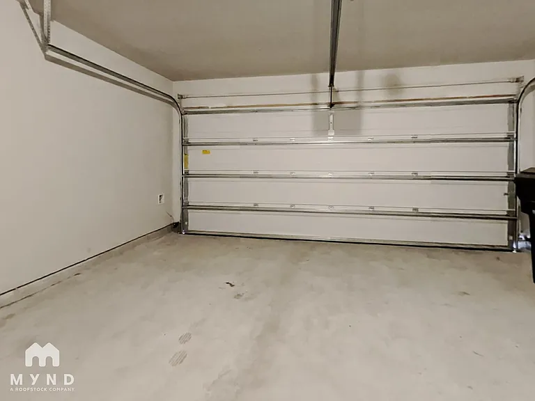 8111 Carillon Way — Photo 16