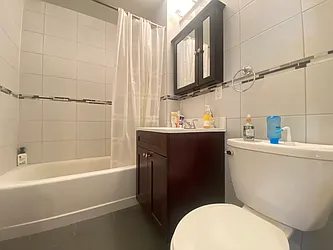 Rented by NY Space Finders Inc.
