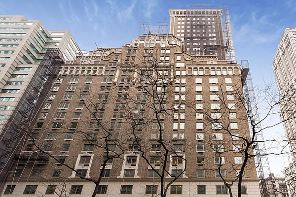 Sold by Compass | media 9
