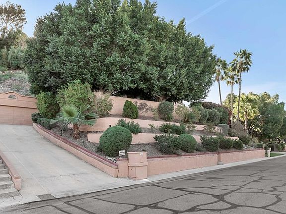 7555 N 20th St Phoenix AZ-003