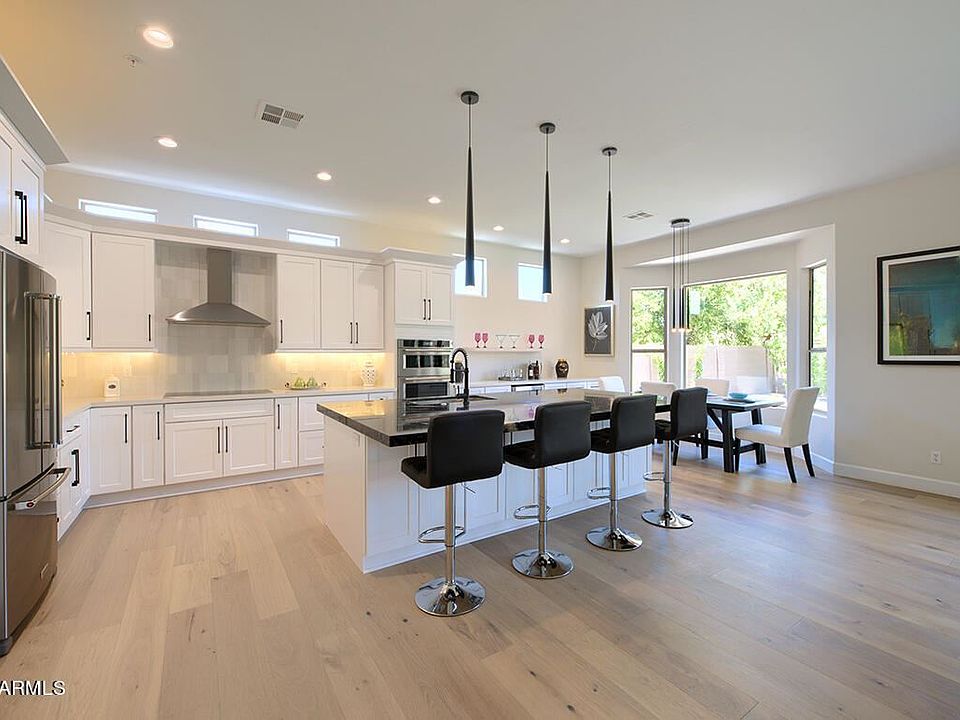 1st image of 16748 N 106th Way